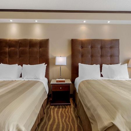 Best Western Premier Denham Inn & Suites Leduc Luaran gambar
