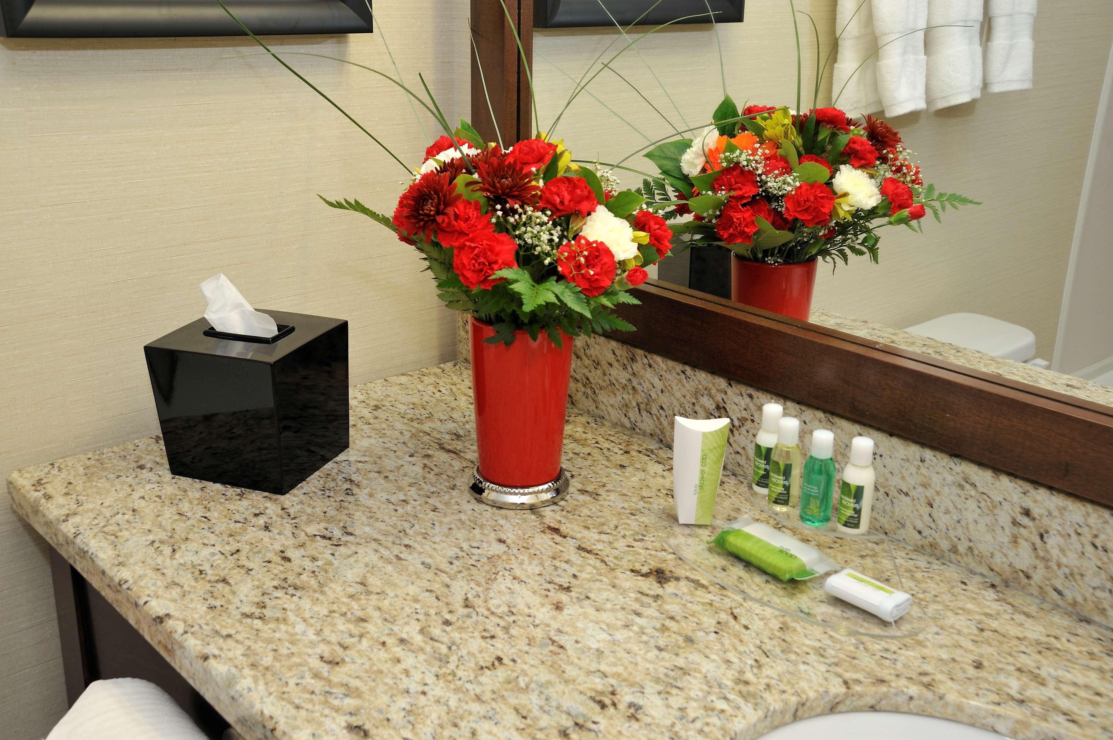 Best Western Premier Denham Inn & Suites Leduc Luaran gambar
