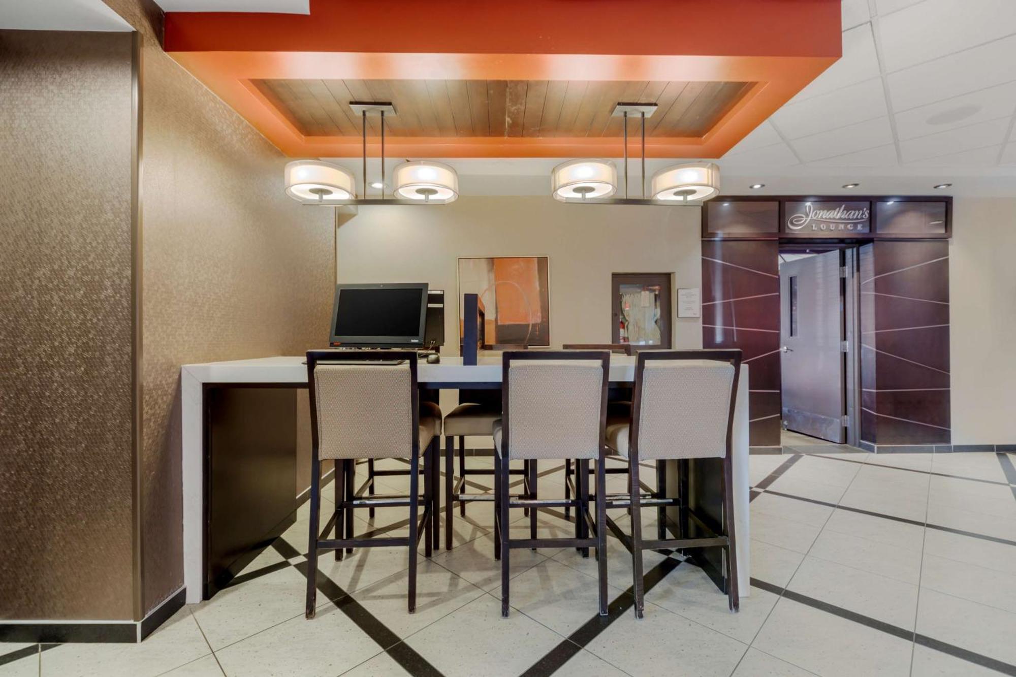 Best Western Premier Denham Inn & Suites Leduc Luaran gambar